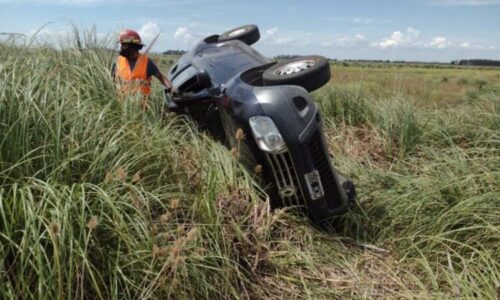 Volcó un vehículo en la Ruta 4, cerca de Buchardo