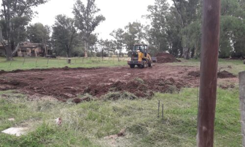 COMENZO LA CONSTRUCCION DE UNA  ESCUELA EN LEGUIZAMON