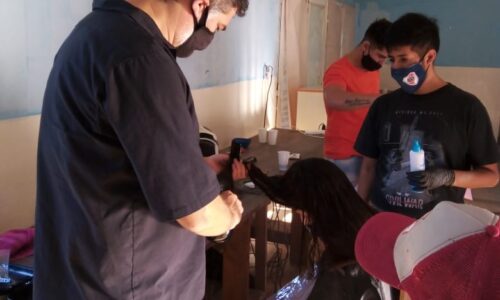Laboulaye: Escuela de Peluquería realizó cortes gratis
