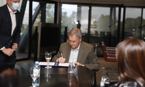 Schiaretti recibió a representantes de Amazon Web Services